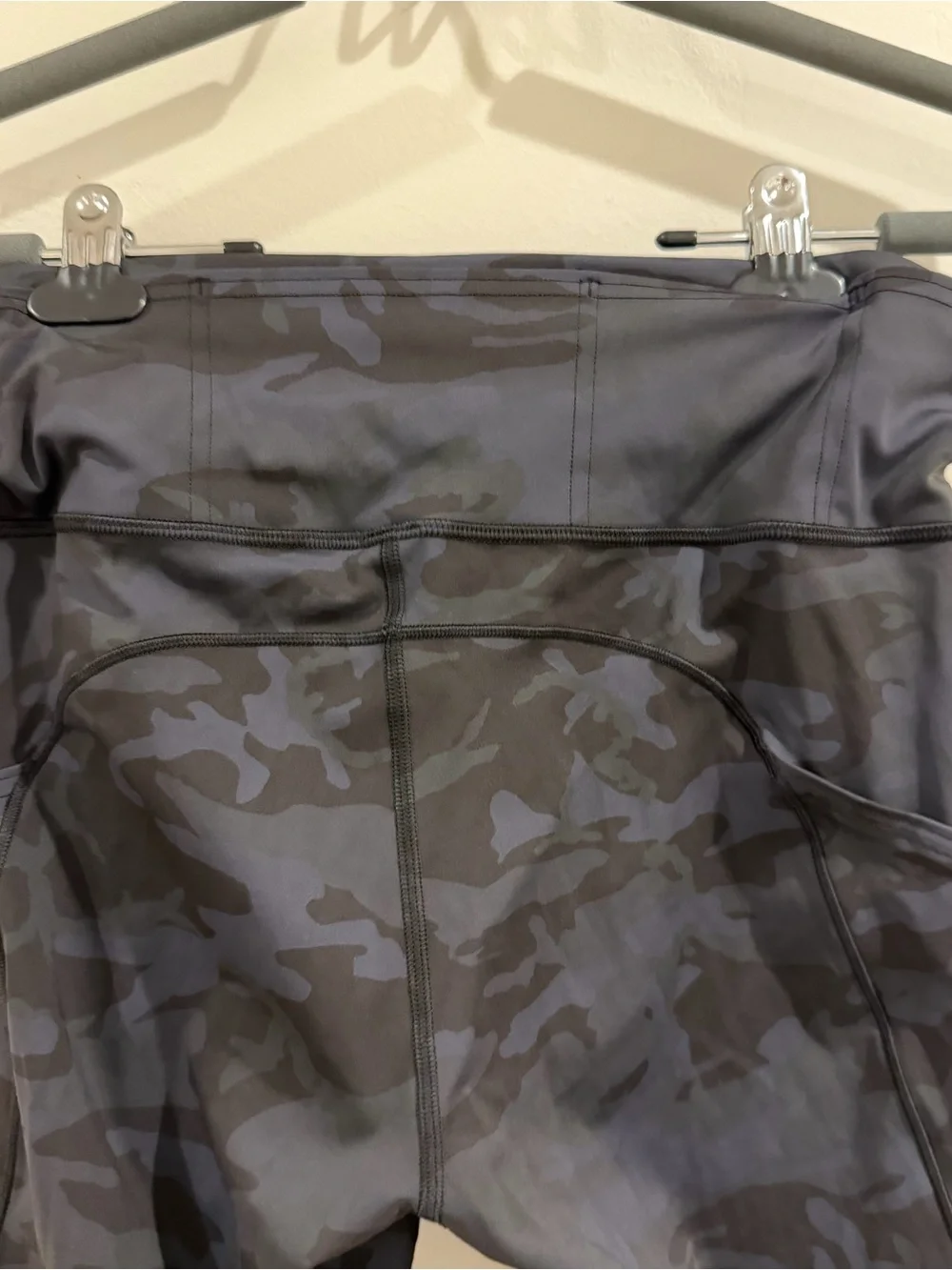 Lululemon Fast and Free Crop II 19 inch Camo Multi Grey Size 10